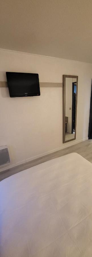 Crystal Hotel Saint Denis Basilique Ngoại thất bức ảnh