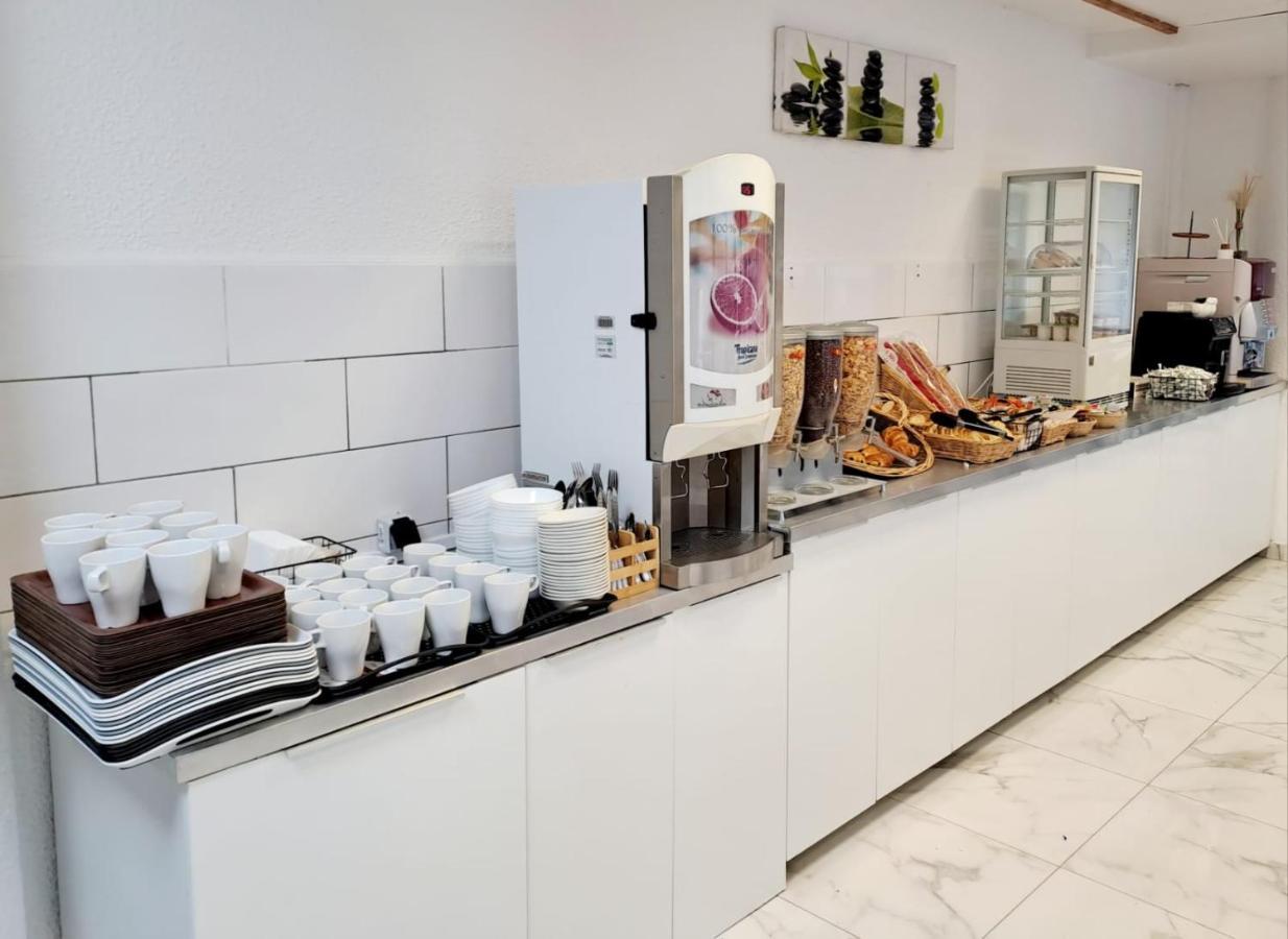 Crystal Hotel Saint Denis Basilique Ngoại thất bức ảnh