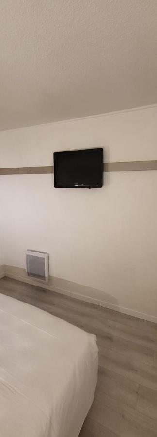 Crystal Hotel Saint Denis Basilique Ngoại thất bức ảnh