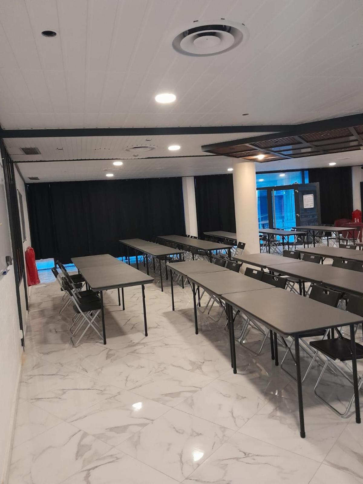 Crystal Hotel Saint Denis Basilique Ngoại thất bức ảnh